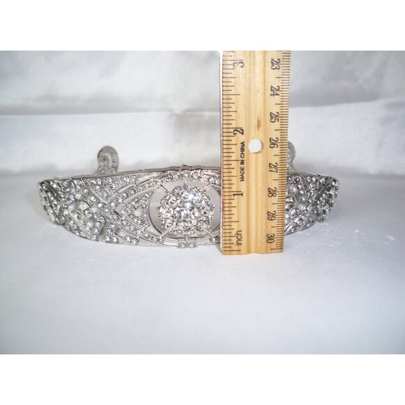 Meghan Markle's rhinestone tiara bridal wedding Prom Birthday Princess Crown - Picture 4 of 6